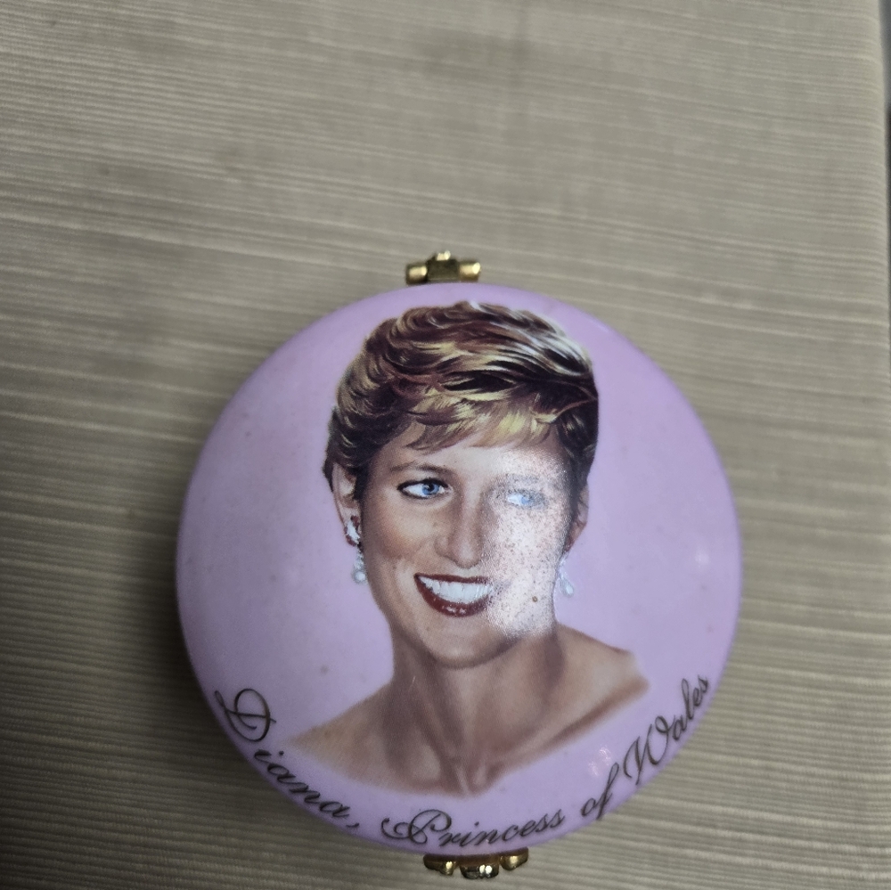 Lady Diana Music Box